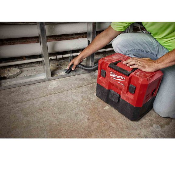 M12 FUEL&trade; 1.6 Gallon Wet/Dry Vacuum image number 2