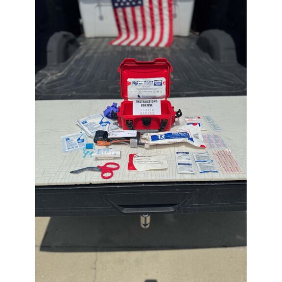 OceanMedic 911 Emergency Kit Bleeding Control image number 1