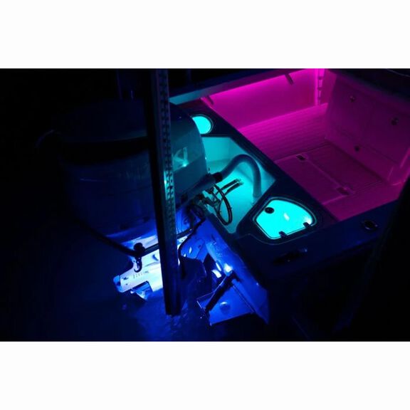 Lutra LED Livewell Light, 340 Lumen, Full-Color Spectrum image number 4