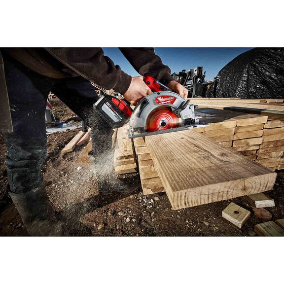 M18 FUEL&trade; 7-1/4" Circular Saw image number 1