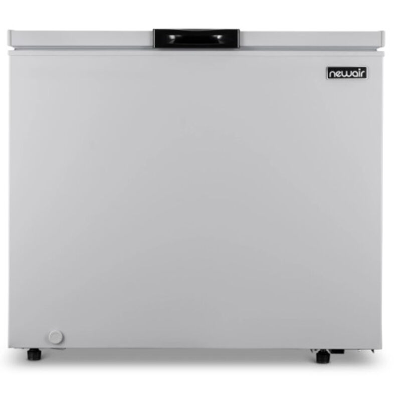 6.7 Cu Ft. Compact Chest Freezer image number 1