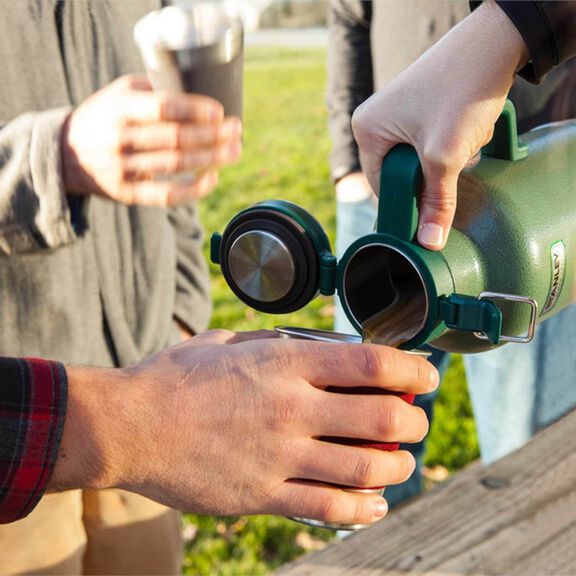 64 oz. Classic Vacuum Growler image number 1
