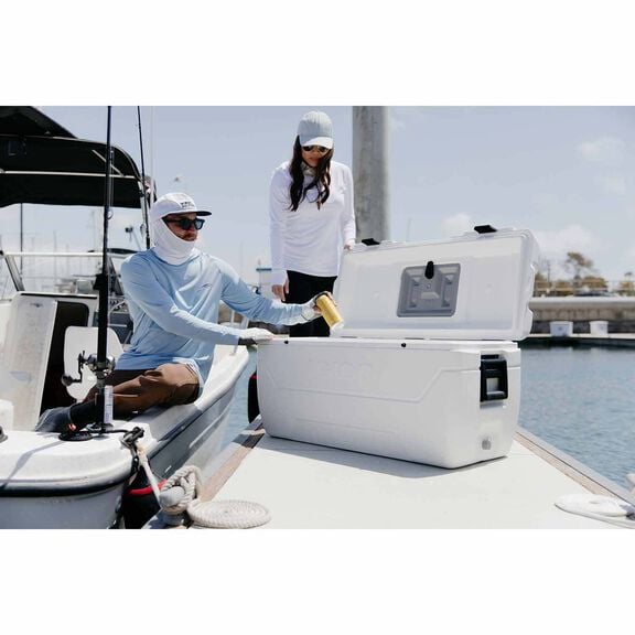 Igloo 165 MaxCold Cooler Extra Large Long-Lasting Ice