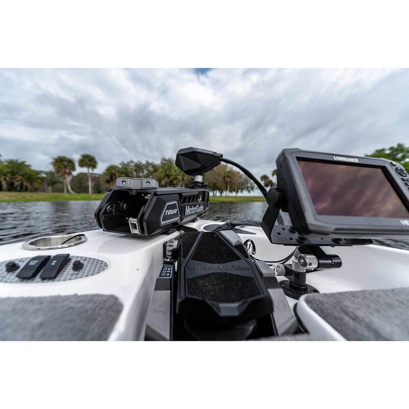 Tour Freshwater Bow-Mount Trolling Motor with HD+ Universal Sonar, 45" Shaft, 109 lb. Thrust image number 7