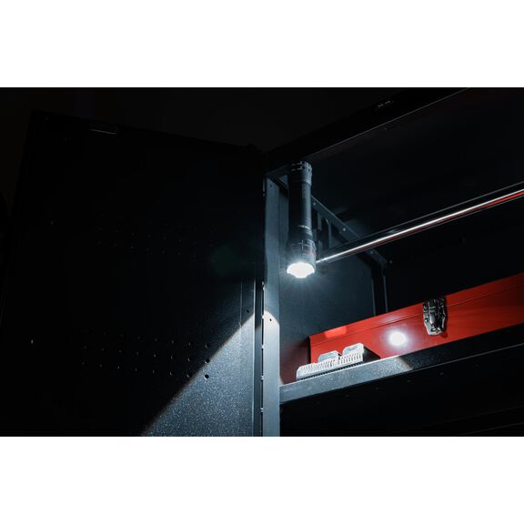 NEWTON 500 LUMEN FLASHLIGHT image number 3