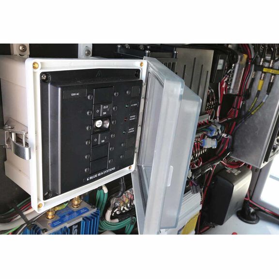 Enclosed ELCI Main Circuit Breaker Panel 30A 120V AC ELCI Main + 3 Blank Circuit Positions image number 1