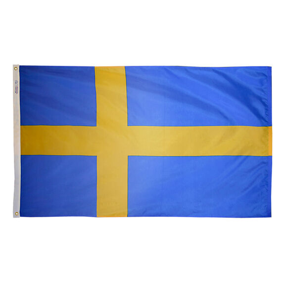 12" x 18" Sweden Courtesy Flag image number 0