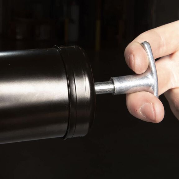 Workforce Suction Gun 16 oz image number 3