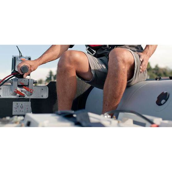 Cruise 4.0T Outboard Engine, Long Shaft image number 2