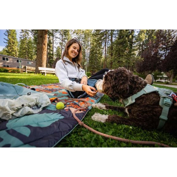 Crazy Creek The Chair Perfect for Stadium Seats, Camping, Hiking & More, Comfort on All Terrains, Adjustable Straps, Lightweight Design, Water-Resistant, Smokey Blue image number 2