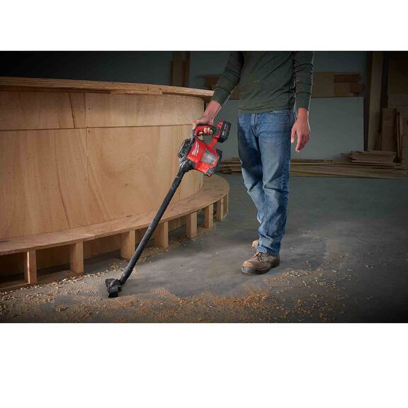 M18&trade; Compact Vacuum image number 2