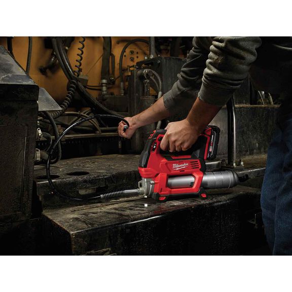 M18&trade; Cordless 2-Speed Grease Gun Kit image number 1