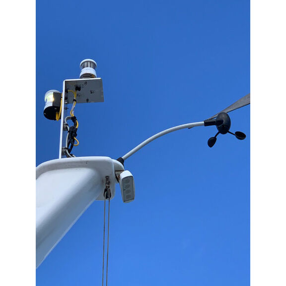 OGM Series Q Collection Mast Mount LED Tri-Color/Anchor Navigation Light image number 6
