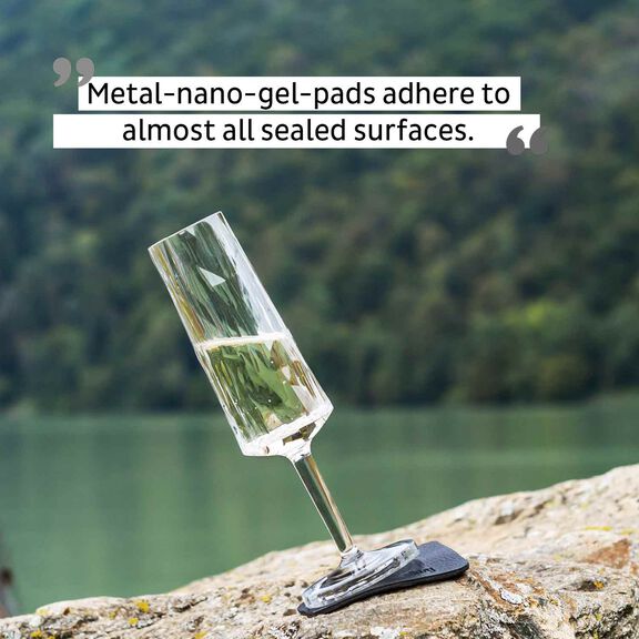 Magnetic Plastic Champagne Glasses, Set of 2 image number 4