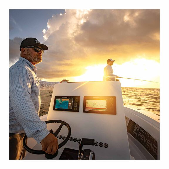 XPLORE 12 CHO Fishfinder/Chartplotter Combo with Basemap Charts, No Transducer image number 7