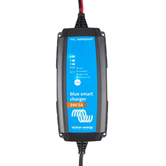 Victron Energy Blue Smart IP65 Charger 24/5(1) 120V NEMA 1-15P Retail image number 0