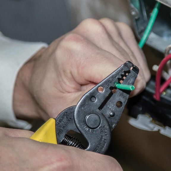Wire Stripper/Cutter (10-18 AWG Solid) image number 1