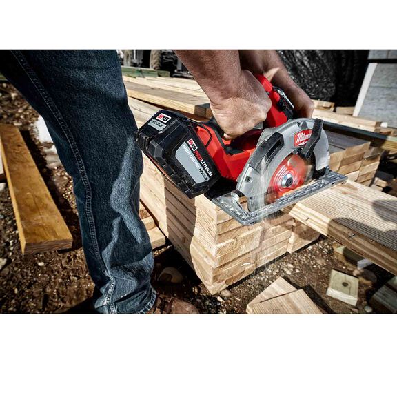 M18&trade; REDLITHIUM&trade; HIGH OUTPUT&trade; HD 12.0Ah Battery Pack image number 2