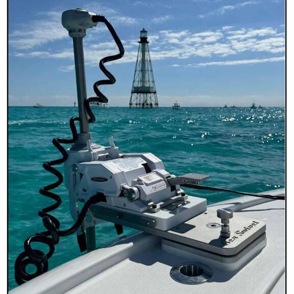 &frac34;" Starboard Bow Mount Trolling Motor Riser Kit image number 1