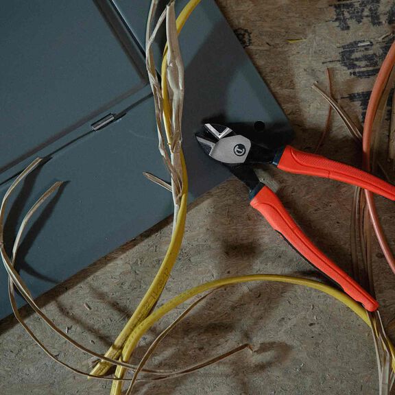 8" Diagonal Cut Pliers image number 4