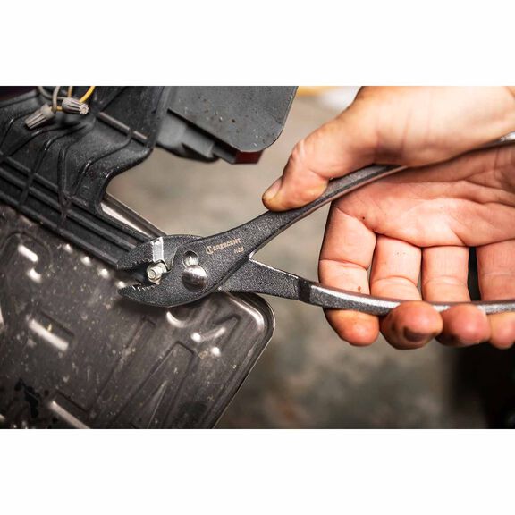 8" Curved Jaw Combination Slip Joint Pliers image number 4