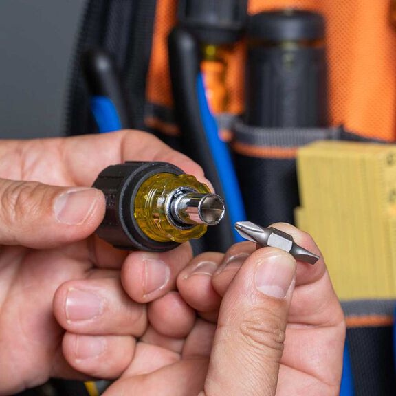 Multi-Bit Screwdriver / Nut Driver, 6-in-1, Stubby, Ph, Sl Bits image number 3