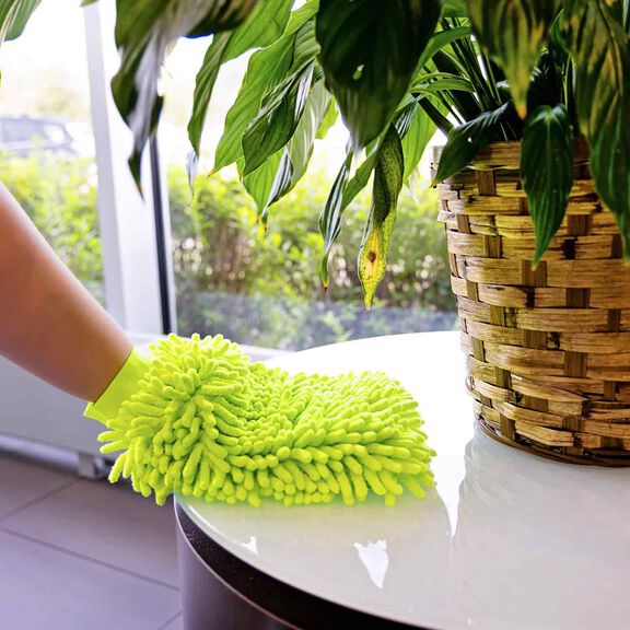 Microfiber Finger Dusting Mitt image number 2