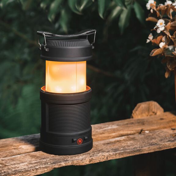 Big Poppy Rechargeable Flashlight and Lantern with Power Bank image number 7