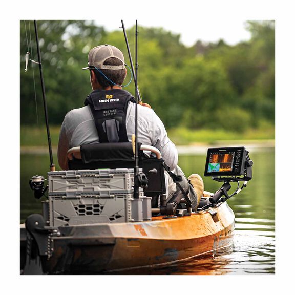 XPLORE 9 CMSI+ Fishfinder/Chartplotter Combo with Basemap Charts and Transducer image number 7