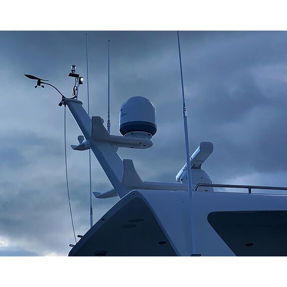 OGM Series Q Collection Mast Mount LED Tri-Color/Anchor Navigation Light image number 5
