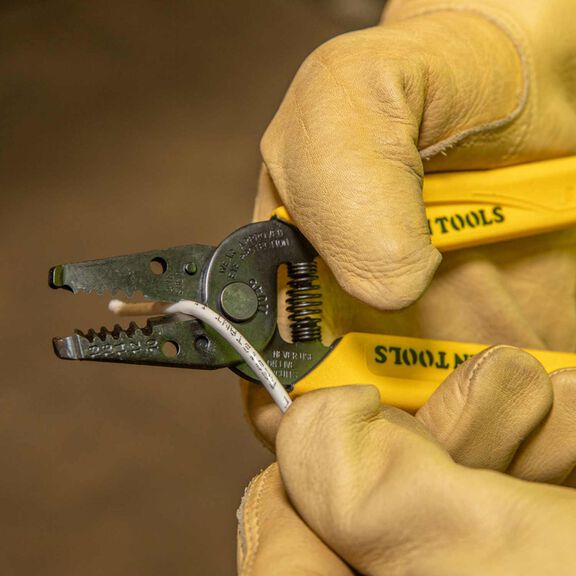 Wire Stripper/Cutter (10-18 AWG Solid) image number 4