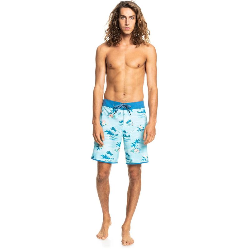 QUIKSILVER Men's Surfsilk Scallop Board Shorts | West Marine