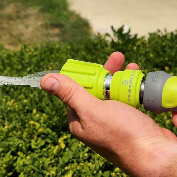 Flexzilla Garden Hose Nozzle, Heavy Duty Twist Action image number 3