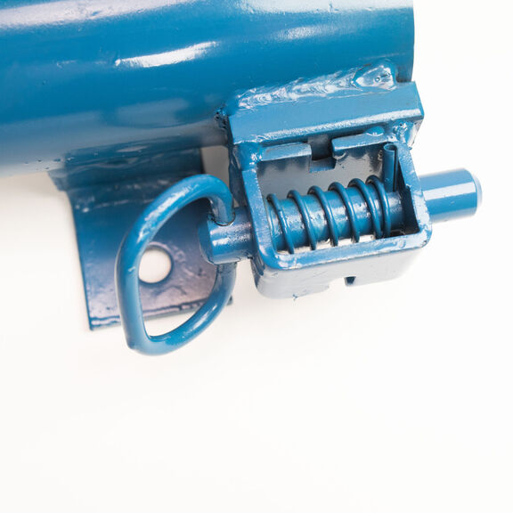 Bench Mounted Service Station with Lower Unit Fixture image number 2