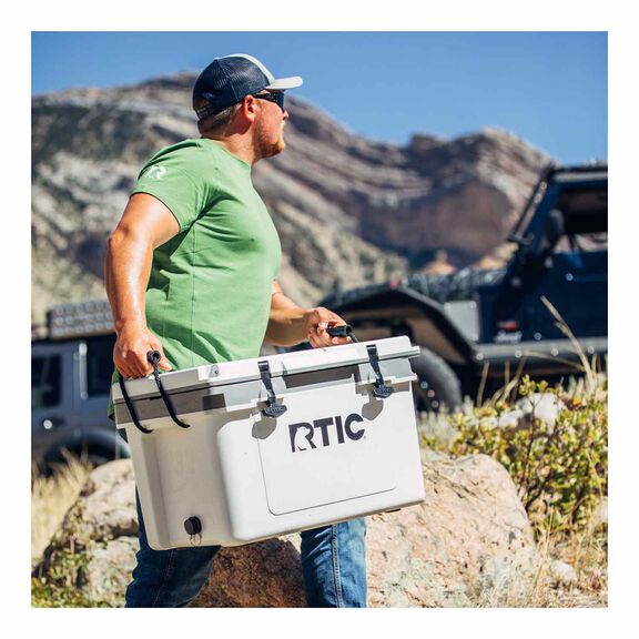 Ultra Light 32 Quart White Cooler image number 5