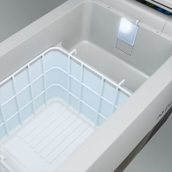 33qt. Coolmatic Compressor Cooler/Freezer image number 5