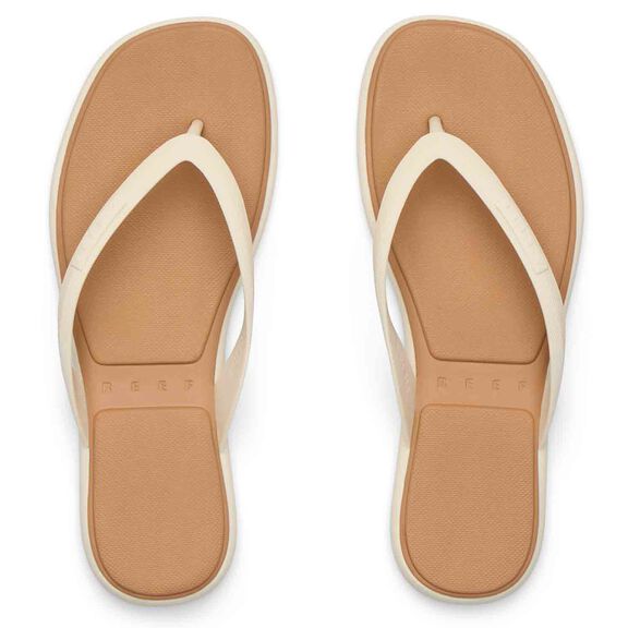 Women's Water Willow Malibu Flip-Flop Sandals image number 3