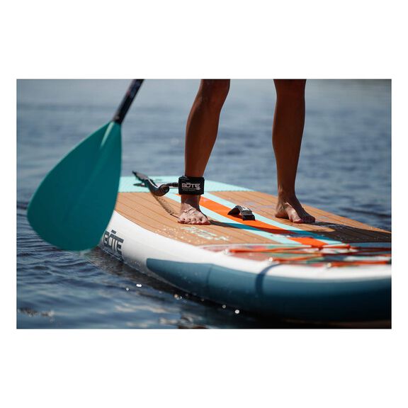 Coiled Paddleboard Leash image number 4
