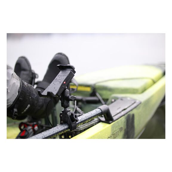 Quick-Grip&trade; Waterproof Wireless Charging Suction Cup Mount image number 8
