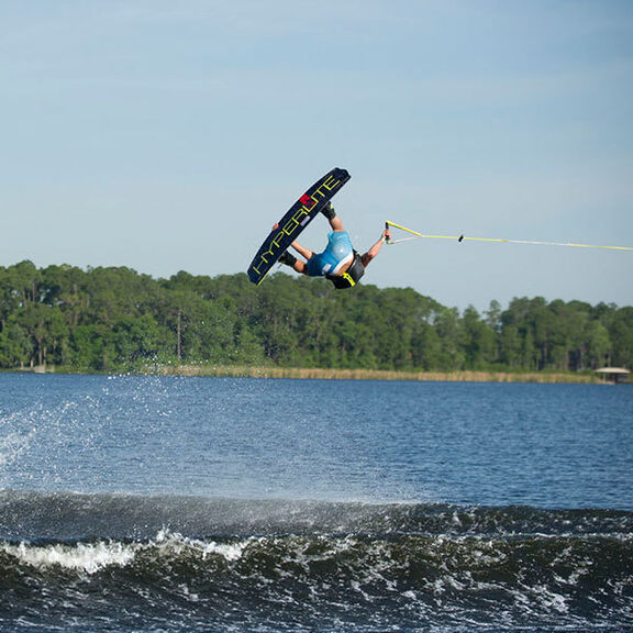 State 2.0 Wakeboard 135cm, Combo with Remix OT Bindings Size 4-8 image number 2