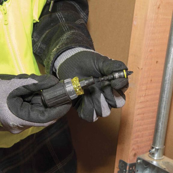 KNECT 7-in-1 Ratcheting Impact-Rated Stubby Screwdriver/Nut Driver image number 4