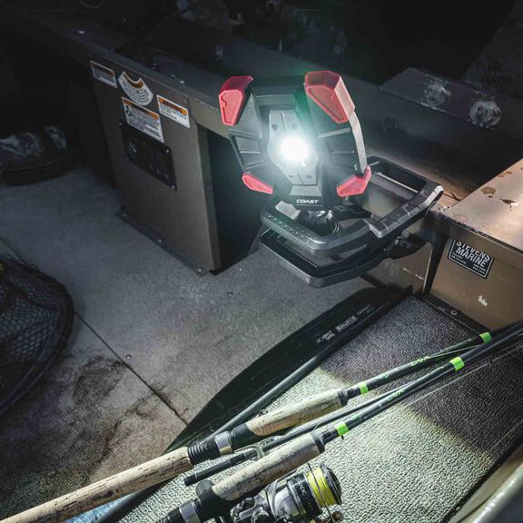 CL40R 3900 Lumen Rechargeable Work Light image number 4