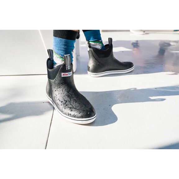 Men's 6" Ankle Deck Boots image number 6