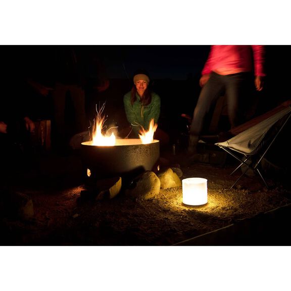 Luci&reg; Base Solar Inflatable Lantern & Power Bank image number 1