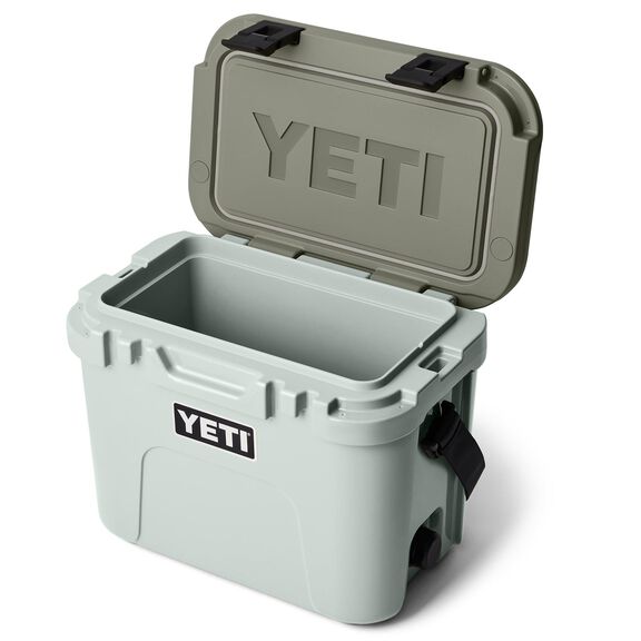 Roadie&reg; 15 Marine Cooler image number 3