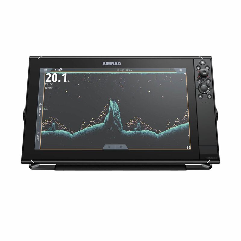 NSS16 evo3 S Multifunction DIsplay with US C-MAP Charts image number 0