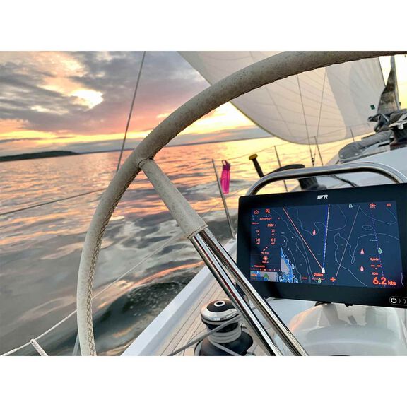 AXIOM 2 9 - 9" Chartplotter image number 1