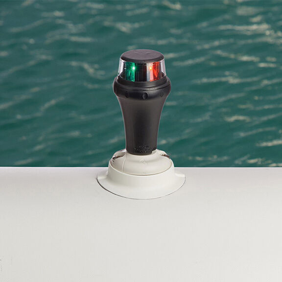 Illuminate iPS Portable Bi-Color Navigation Light image number 1