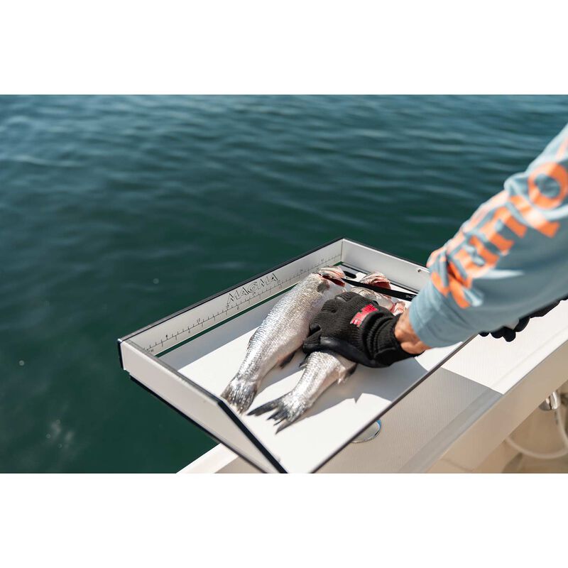 MAGMA 20 Bait/Fillet Mate™ Table with LeveLock™ Mount