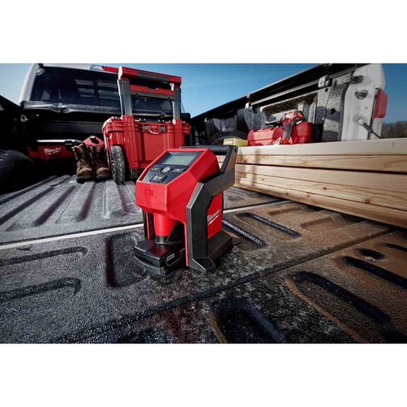 M12&trade; Compact Inflator Kit with XC 4.0 Battery Pack image number 5